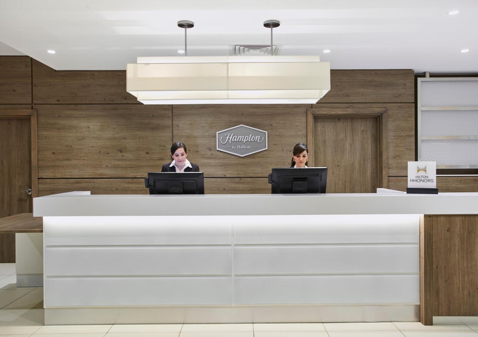 Готель Hampton By Hilton Оксфорд Екстер'єр фото