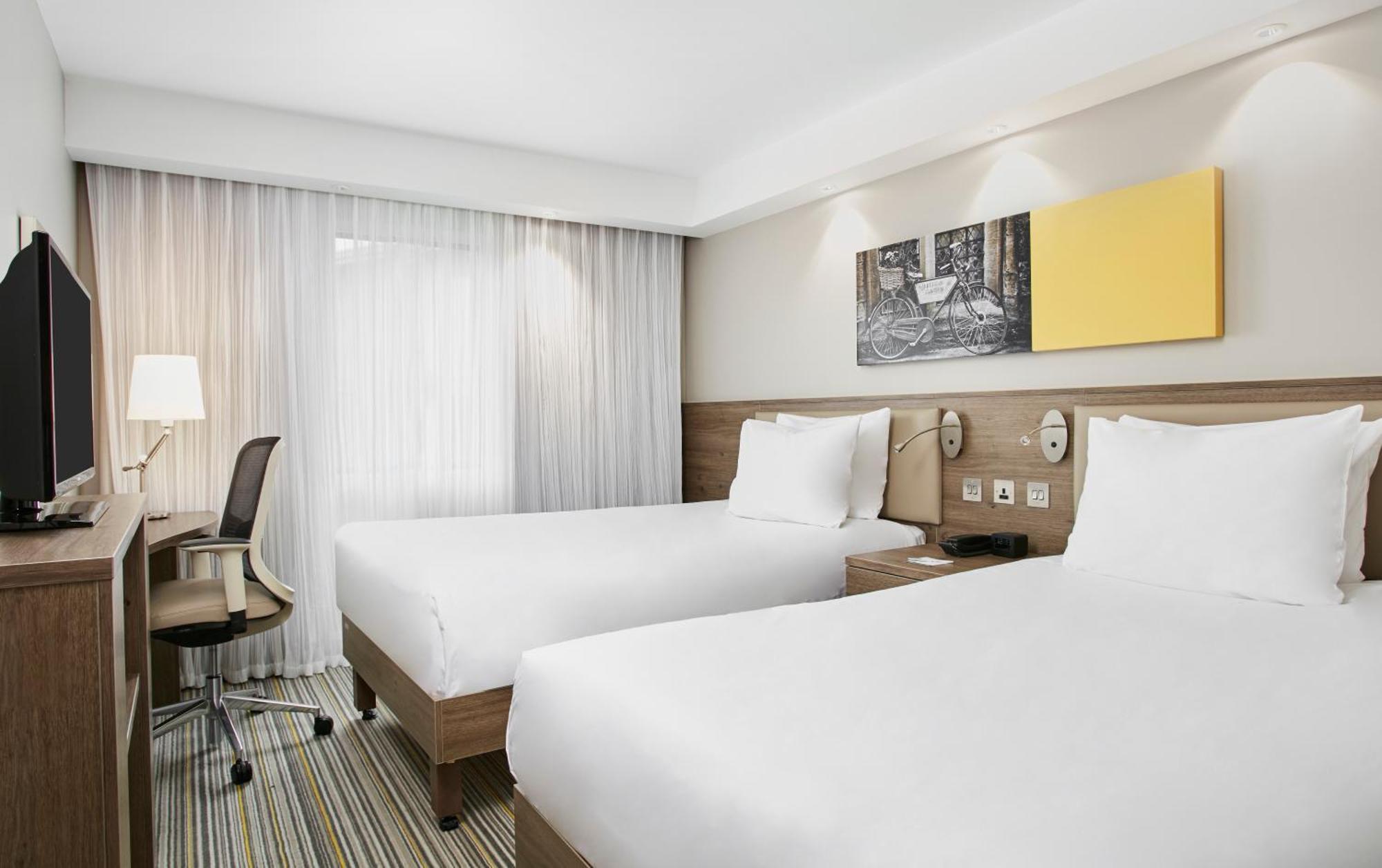 Готель Hampton By Hilton Оксфорд Екстер'єр фото